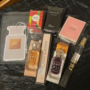 Mixed Designer Women's Fragrance Set - Pink, Gold, Black Bottles